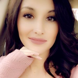 Meet your Posher, Lyndsey